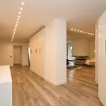 Absolute Luxury Home, 15 Minutes Walk San Siro מילאנו