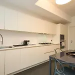 Absolute Luxury Home, 15 Minutes Walk San Siro דירה מילאנו