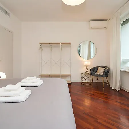 Absolute Luxury Home, 15 Minutes Walk San Siro * מילאנו