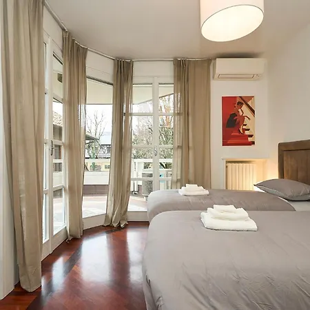 Absolute Luxury Home, 15 Minutes Walk San Siro Apartment *