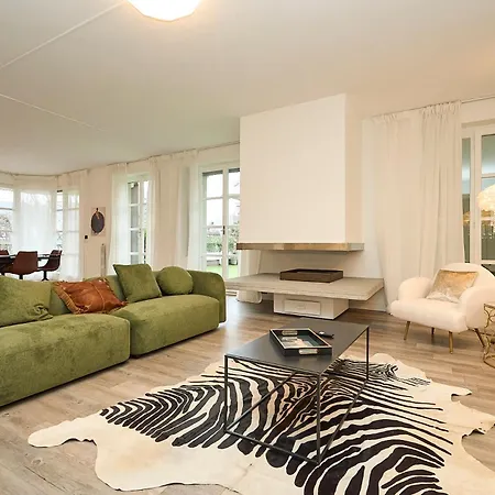 Apartment Absolute Luxury Home, 15 Minutes Walk San Siro *