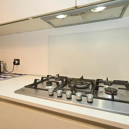 Apartment Absolute Luxury Home, 15 Minutes Walk San Siro Mailand
