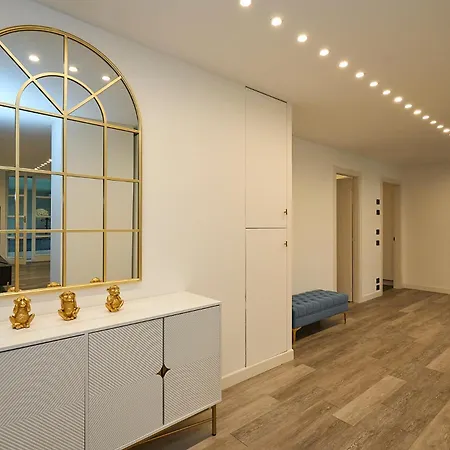 Absolute Luxury Home, 15 Minutes Walk San Siro Apartment *