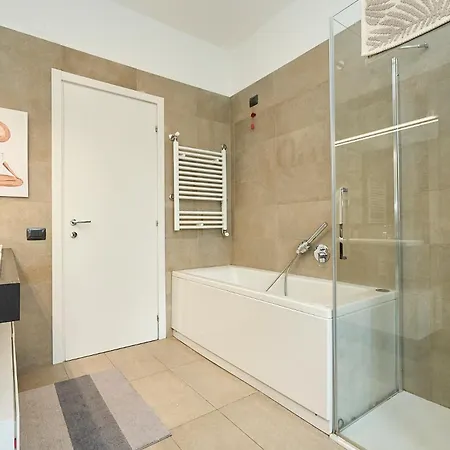 Absolute Luxury Home, 15 Minutes Walk San Siro Mailand